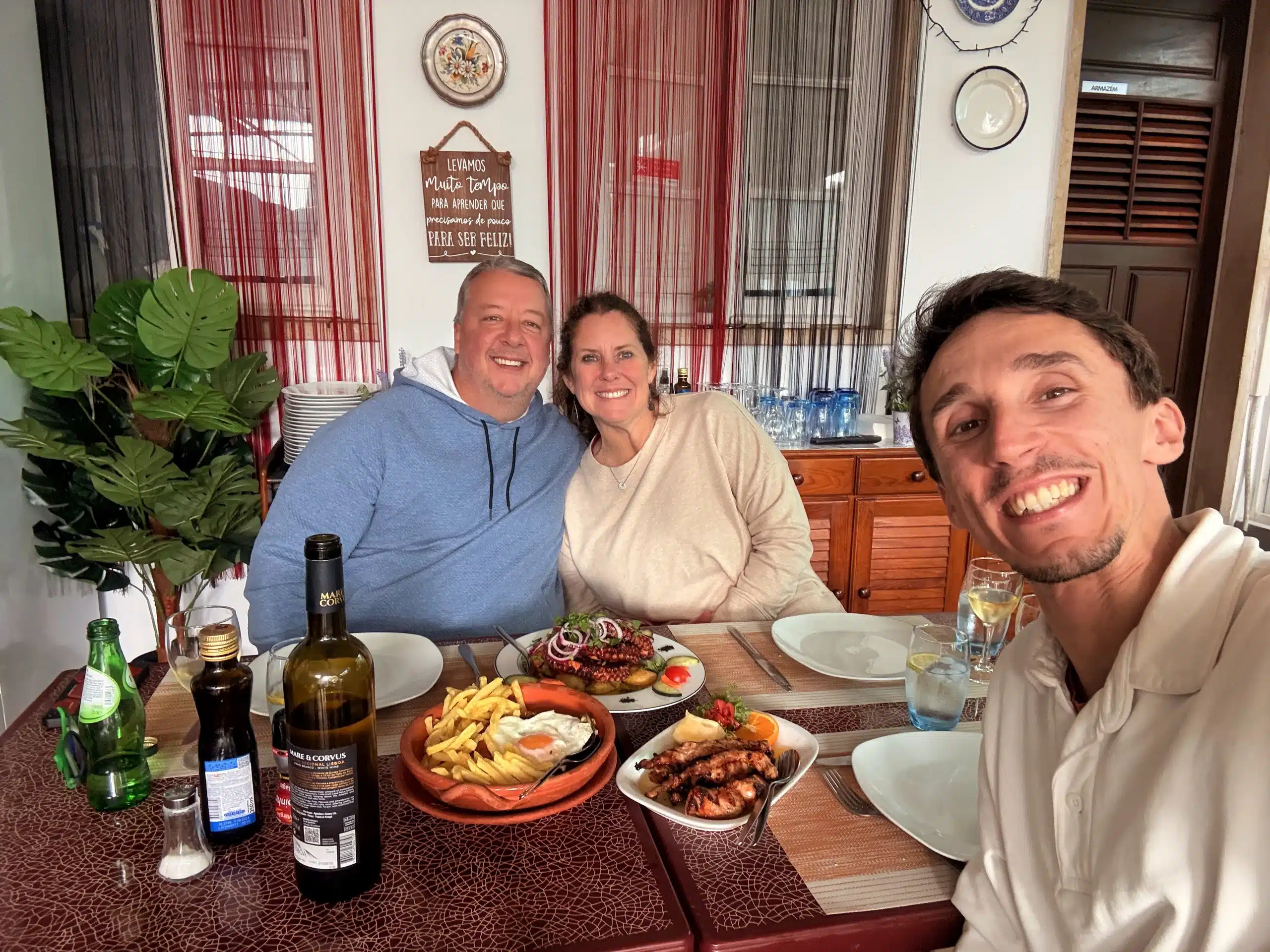 Portuguese lunch on a private Sintra tour - Yes, You Deserve! Guests sharing lunch at a Portuguese restaurant during a private Sintra tour.